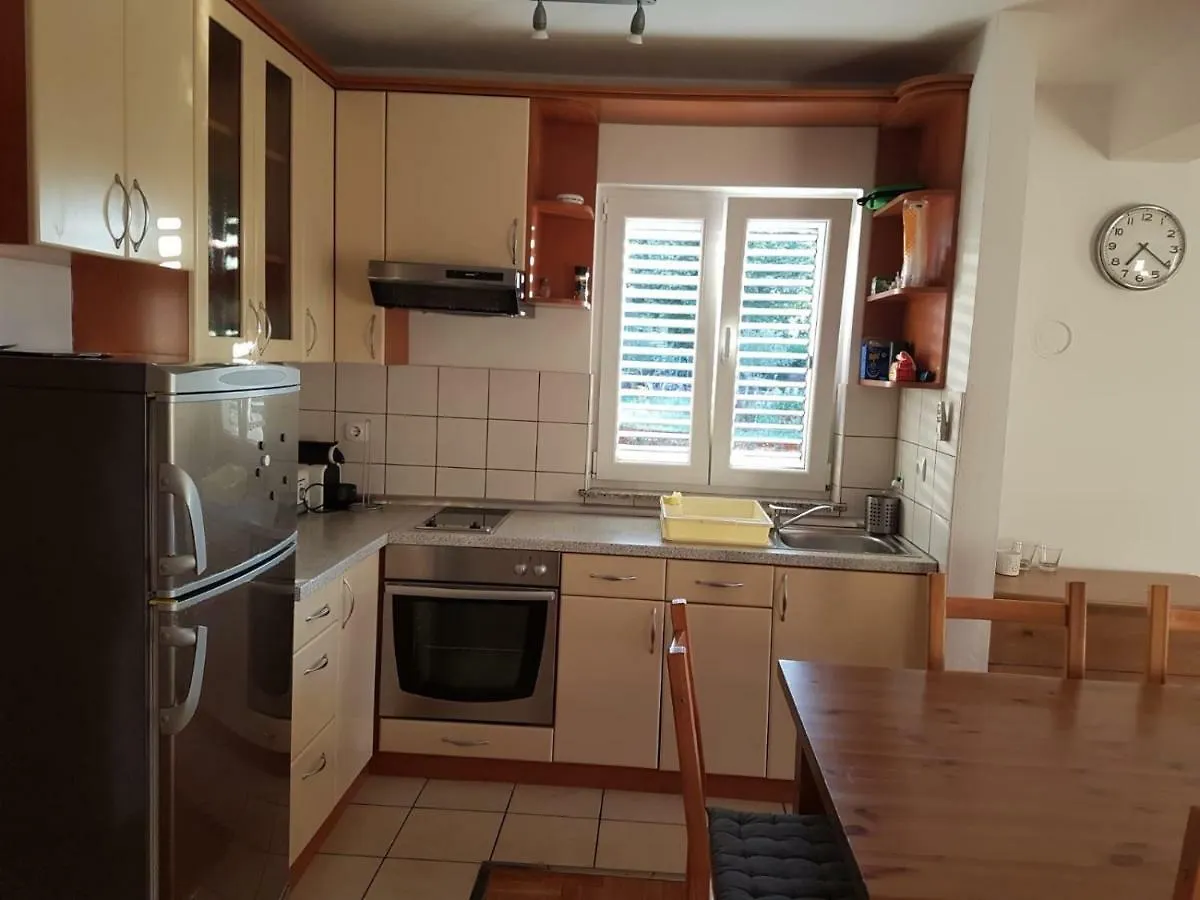 Apartment Ana Malinska